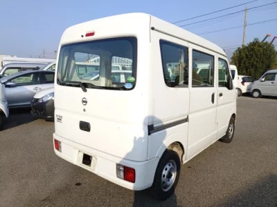 Nissan CLIPPER VAN