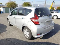 Nissan NOTE лот № 13175 оценка 4  с аукциона в Японии 4