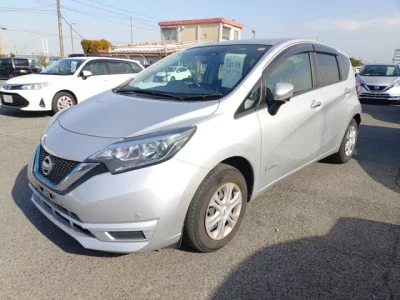 Nissan NOTE  с аукциона в Японии