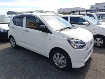 Daihatsu MIRA E S