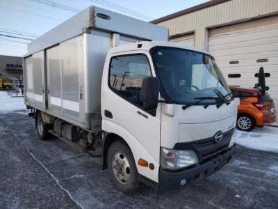 Hino DUTRO  с аукциона в Японии