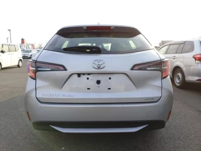Toyota COROLLA TOURING  с аукциона в Японии