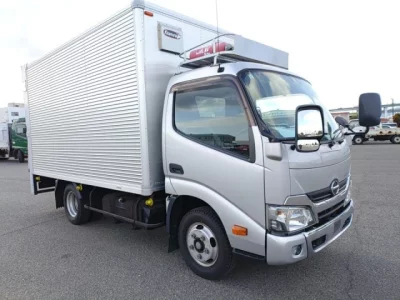 Hino DUTRO  с аукциона в Японии