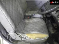Mazda BONGO VAN лот № 20061 оценка 3  с аукциона в Японии 5