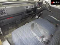 Mazda BONGO VAN лот № 20098 оценка 3  с аукциона в Японии 2