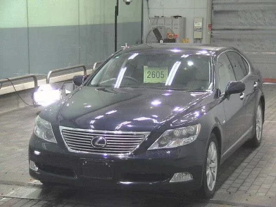 Lexus LS
