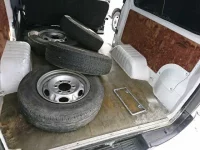 Nissan CARAVAN VAN лот № 8017 оценка 3  с аукциона в Японии 6