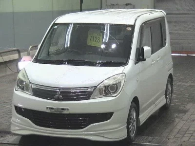 Mitsubishi DELICA D2