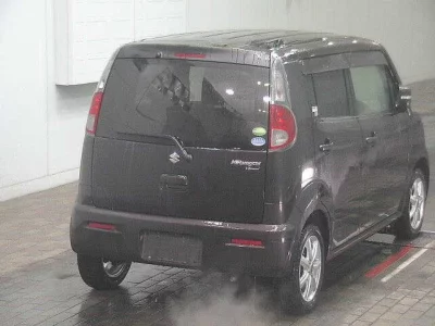 Suzuki MRWAGON