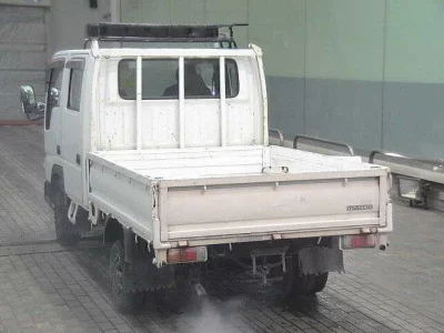 Mazda TITAN  с аукциона в Японии