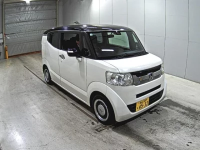 Honda N BOX SLASH