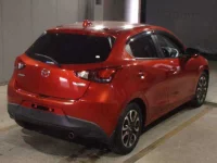 Mazda DEMIO лот № 8022 оценка 3.5  с аукциона в Японии 4