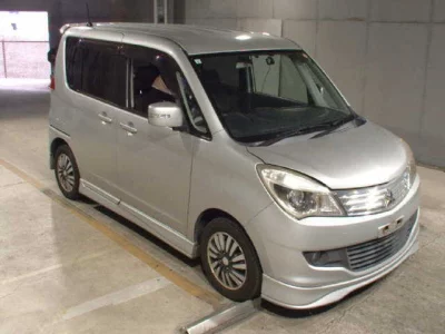 Mitsubishi DELICA D2