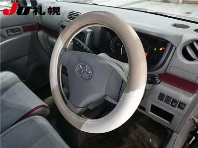 Toyota PIXIS SPACE
