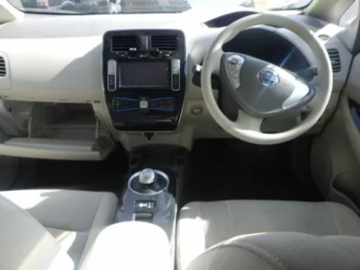 Nissan LEAF  с аукциона в Японии