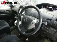 Nissan SERENA лот № 61 оценка 3  с аукциона в Японии 2