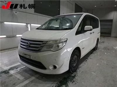 Nissan SERENA  с аукциона в Японии