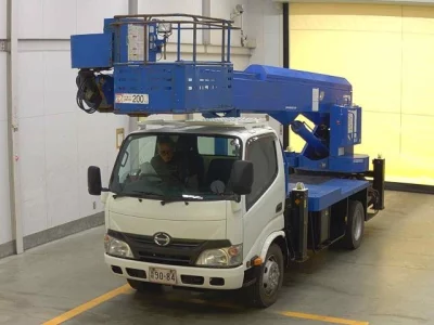 Hino DUTRO  с аукциона в Японии