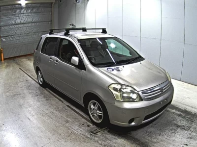 Toyota RAUM