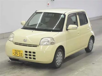 Daihatsu Esse