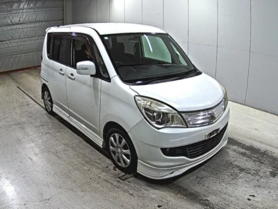 Mitsubishi DELICA D2