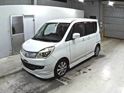 Mitsubishi DELICA D2