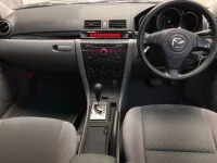 Mazda AXELA лот № 1051 оценка 3.5  с аукциона в Японии 3