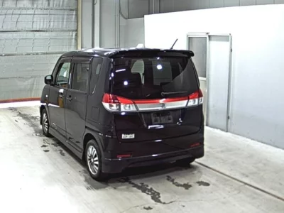 Mitsubishi DELICA D2