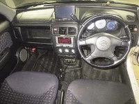 Nissan CUBE лот № 8153 оценка 3  с аукциона в Японии 2