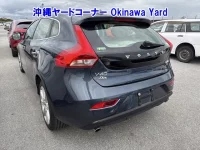 Volvo V40 лот № 43076 оценка 4  с аукциона в Японии 1