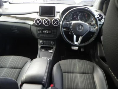 Mercedes-Benz B CLASS