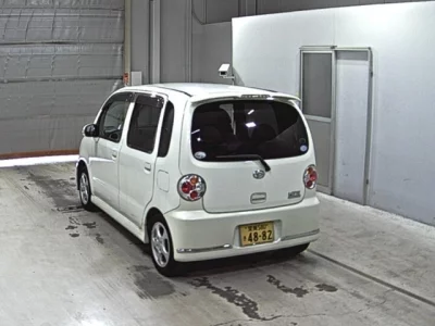 Daihatsu MOVE LATTE