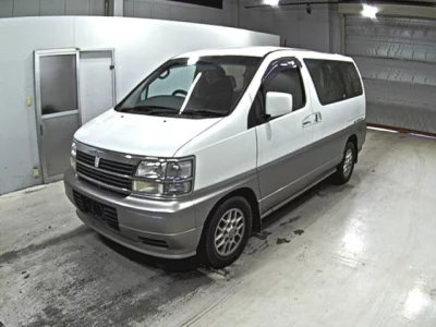 Nissan ELGRAND  с аукциона в Японии