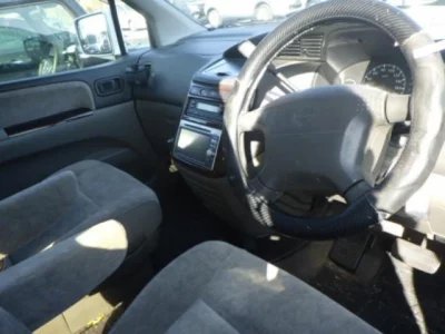 Nissan ELGRAND  с аукциона в Японии