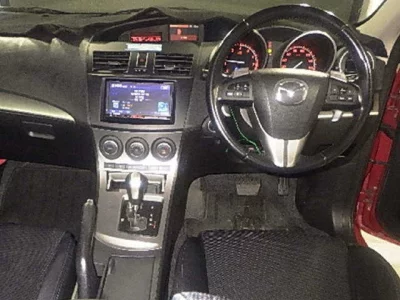 Mazda AXELA  с аукциона в Японии