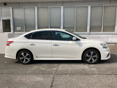 Nissan SYLPHY