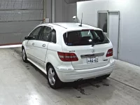 Mercedes-Benz B CLASS лот № 9339 оценка 4  с аукциона в Японии 1