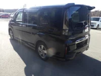 Honda STEP WAGON лот № 1805 оценка R  с аукциона в Японии 1