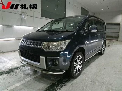 Mitsubishi DELICA D5