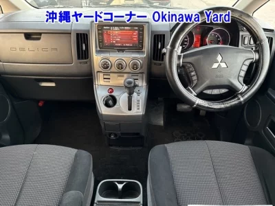 Mitsubishi DELICA D5