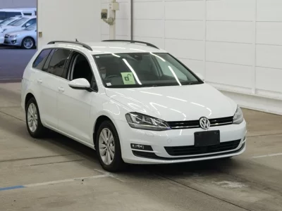 Volkswagen GOLF VARIANT