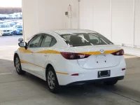 Mazda AXELA лот № 2011 оценка 4  с аукциона в Японии 1