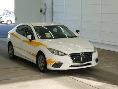 Mazda AXELA  с аукциона в Японии