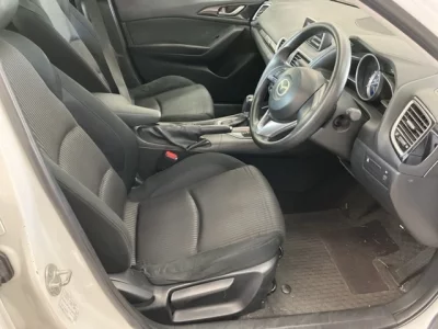 Mazda AXELA  с аукциона в Японии