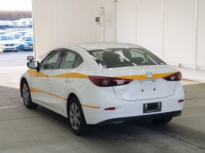 Mazda AXELA  с аукциона в Японии