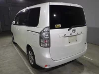 Toyota VOXY лот № 3006 оценка R  с аукциона в Японии 3