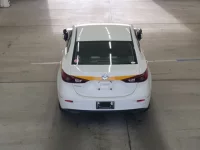 Mazda AXELA лот № 2037 оценка RA  с аукциона в Японии 2