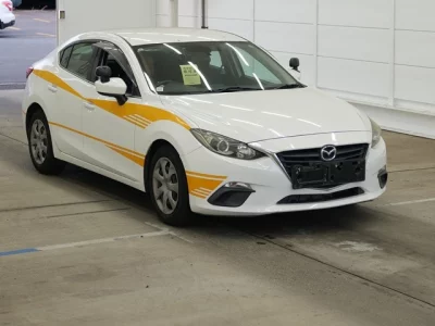 Mazda AXELA  с аукциона в Японии