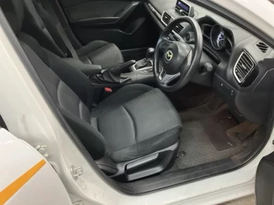 Mazda AXELA  с аукциона в Японии