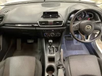 Mazda AXELA лот № 2052 оценка 4  с аукциона в Японии 4